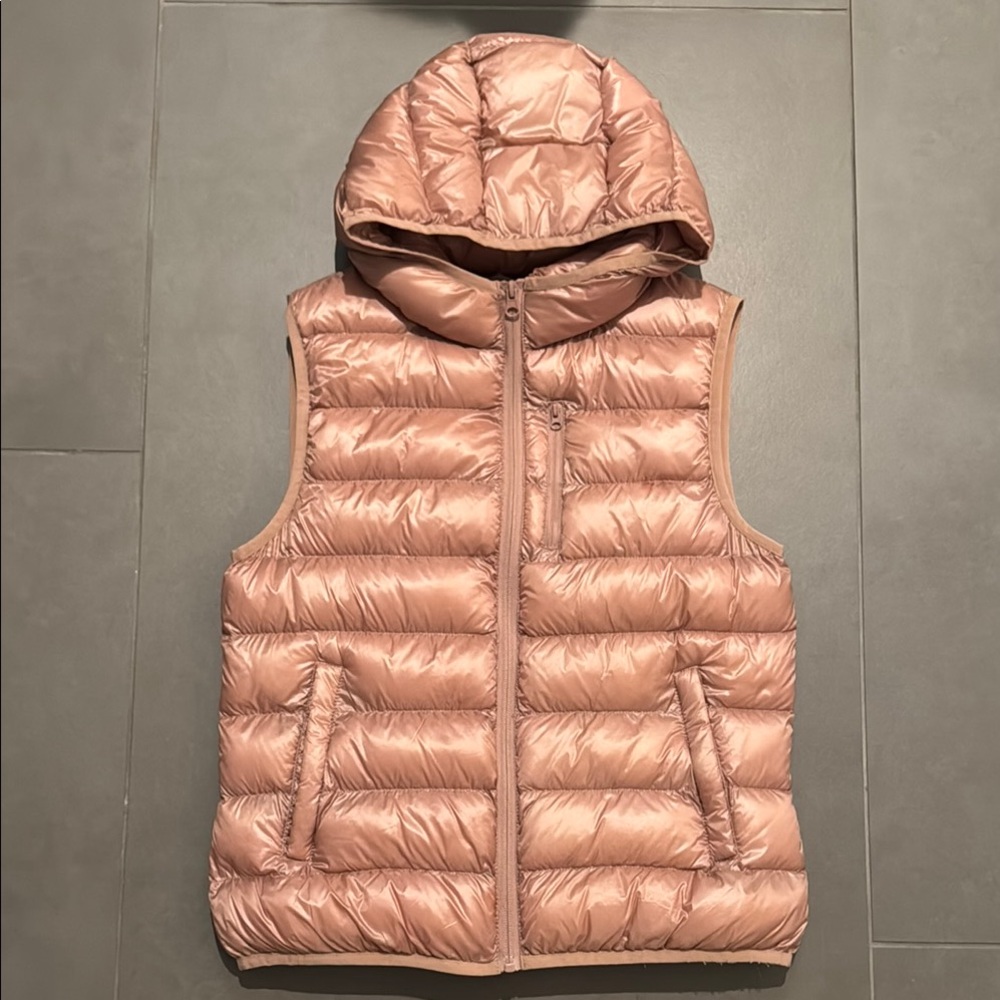 Women's Dusty Rose Puffer Vest by Fabletics XS/S